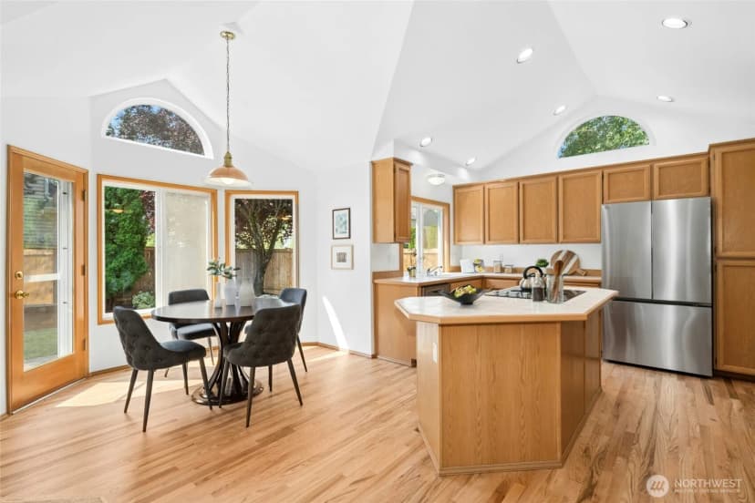Property photo for 2489 239th Place Ne, Sammamish photo 13