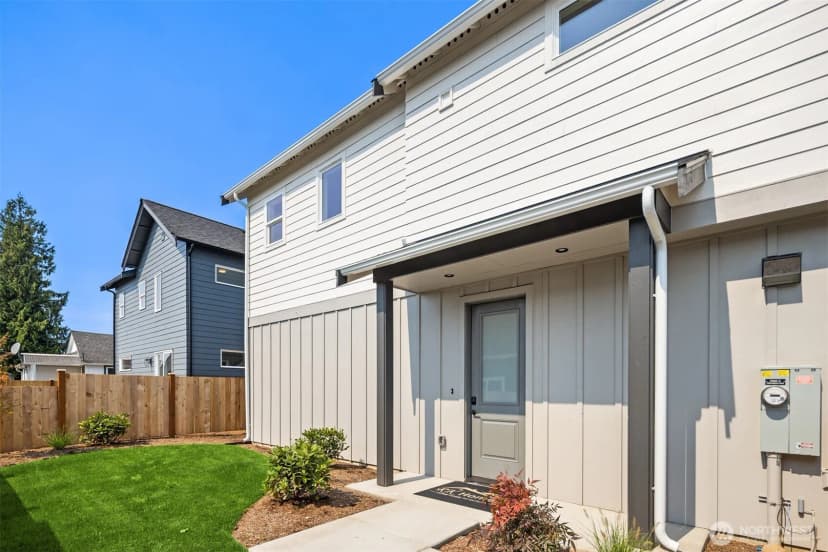 Property photo for 2402 Cleveland Avenue #c, Everett photo 25