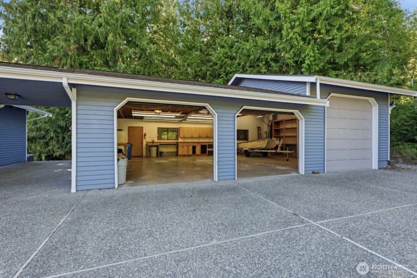 Property photo for 10020 178th Avenue Se, Renton photo 32