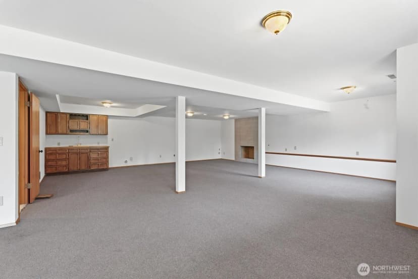 Property photo for 10020 178th Avenue Se, Renton photo 25