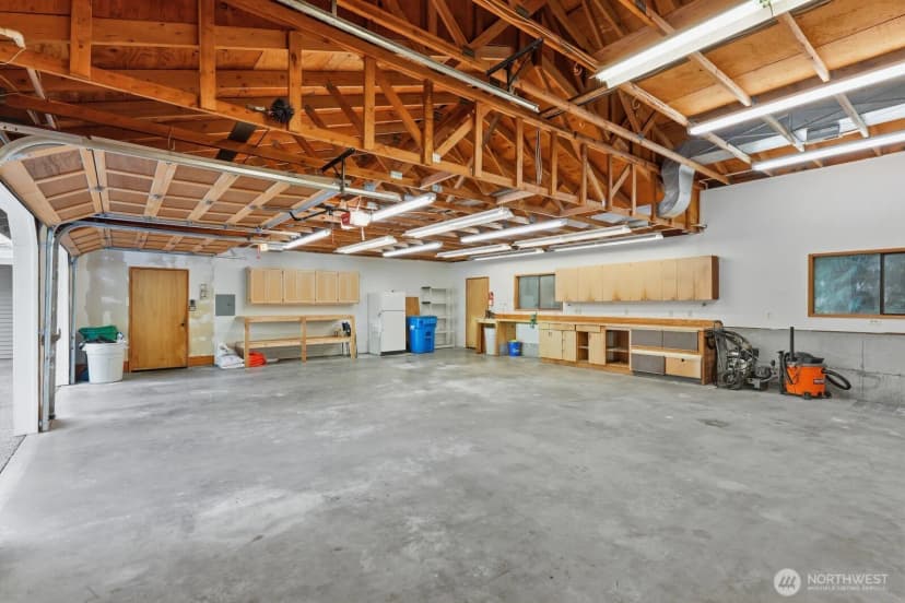 Property photo for 10020 178th Avenue Se, Renton photo 33