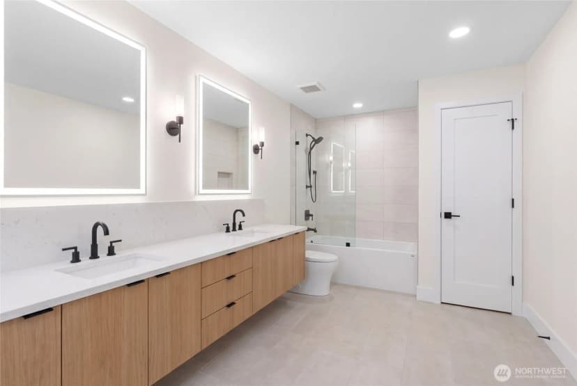 Property photo for 10020 178th Avenue Se, Renton photo 40