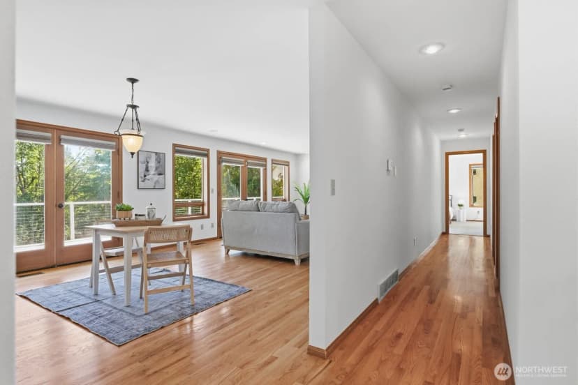 Property photo for 10020 178th Avenue Se, Renton photo 18