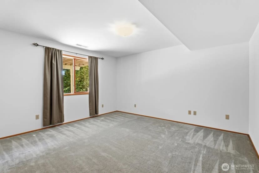 Property photo for 10020 178th Avenue Se, Renton photo 30