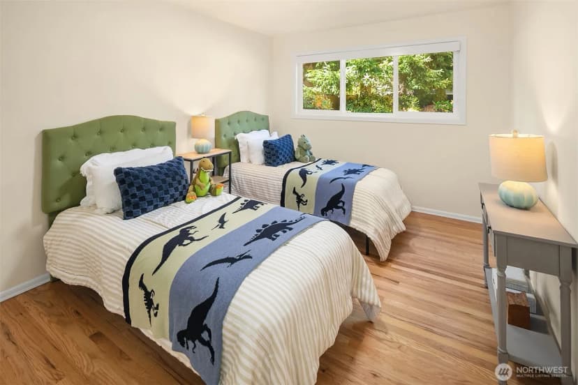 Property photo for 16217 Ne 25th Street, Bellevue photo 17