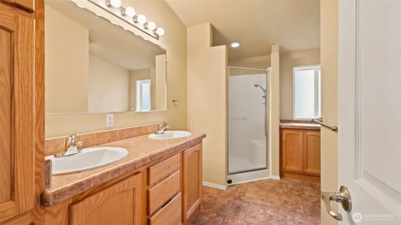Property photo for 3597 Channel View Lane Se, Lacey photo 17