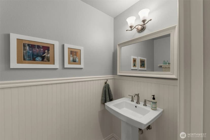 Property photo for 18621 95th Avenue Ne, Bothell photo 19
