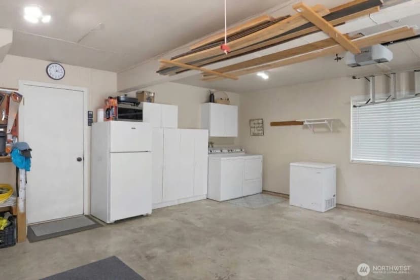 Property photo for 18621 95th Avenue Ne, Bothell photo 35