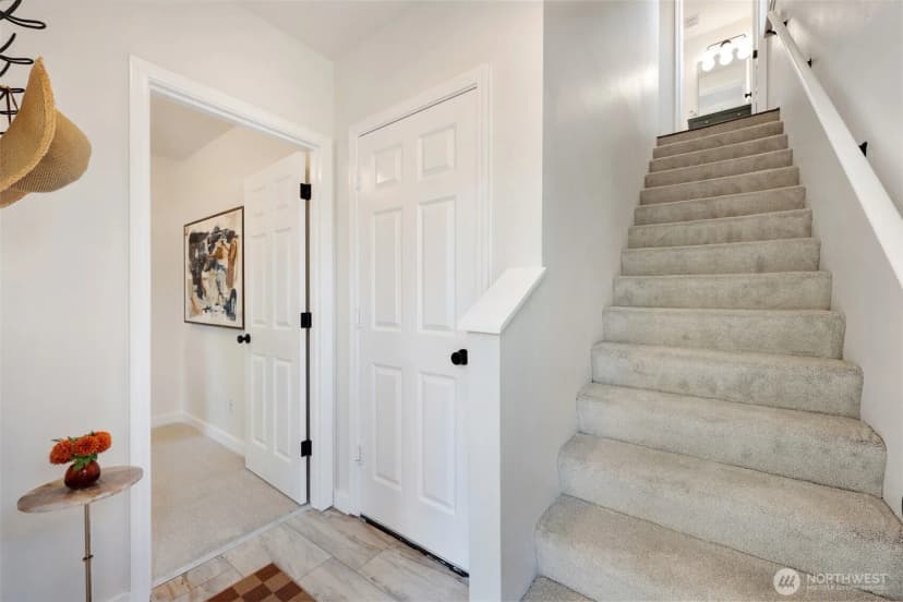Property photo for 14360 Stone Avenue N, Seattle photo 17