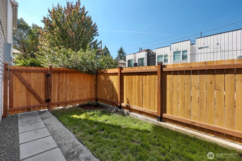 Property photo for 14360 Stone Avenue N, Seattle photo 19