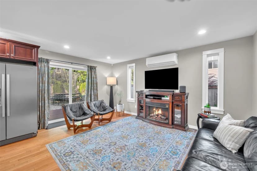 Property photo for 1740 211th Way Ne, Sammamish photo 9