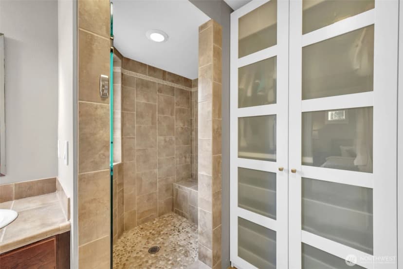 Property photo for 1740 211th Way Ne, Sammamish photo 13