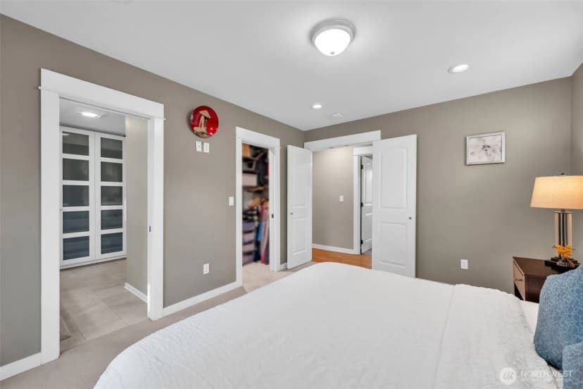 Property photo for 1740 211th Way Ne, Sammamish photo 11