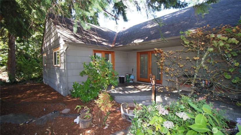 Property photo for 816 3rd Street, Mukilteo photo 37