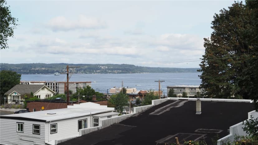 Property photo for 816 3rd Street, Mukilteo photo 3