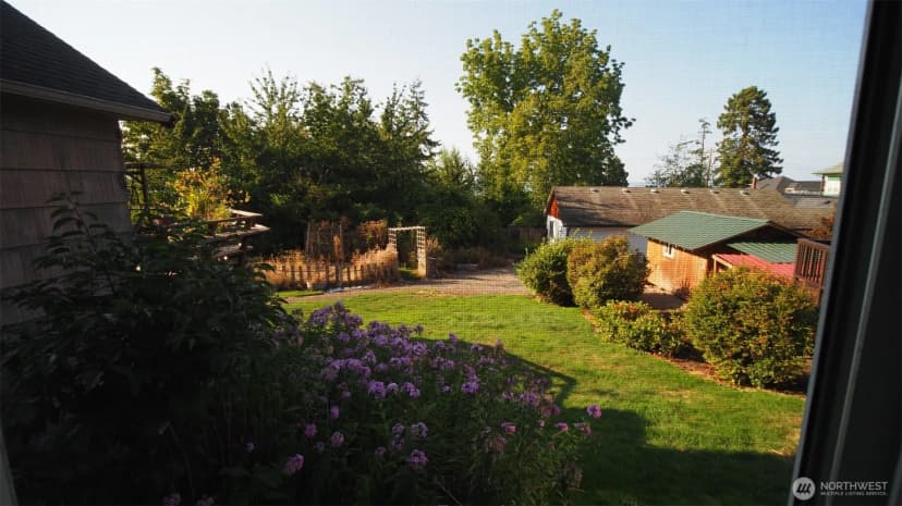 Property photo for 816 3rd Street, Mukilteo photo 13