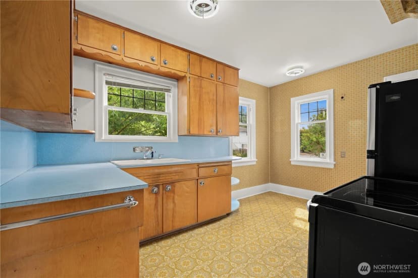 Property photo for 8311 3rd Avenue Nw, Seattle photo 13