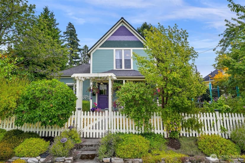 Property photo for 2318 Keesling Street, Bellingham photo 2