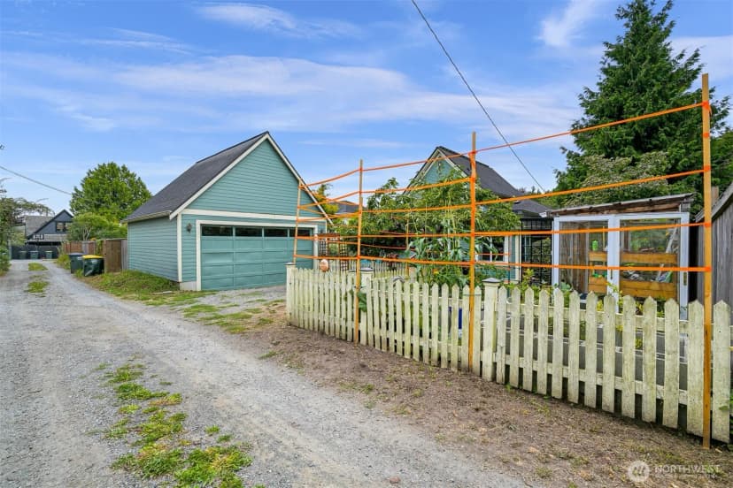 Property photo for 2318 Keesling Street, Bellingham photo 36