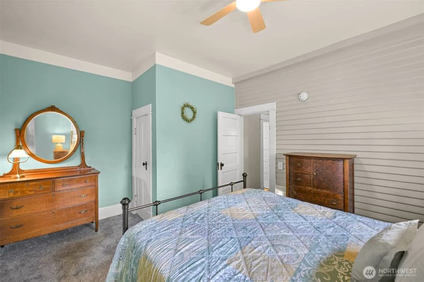 Property photo for 2318 Keesling Street, Bellingham photo 18