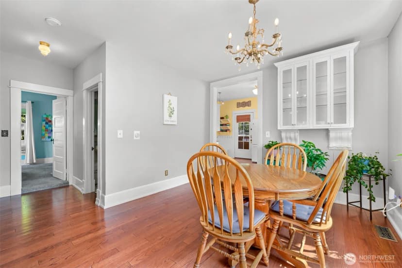 Property photo for 2318 Keesling Street, Bellingham photo 8