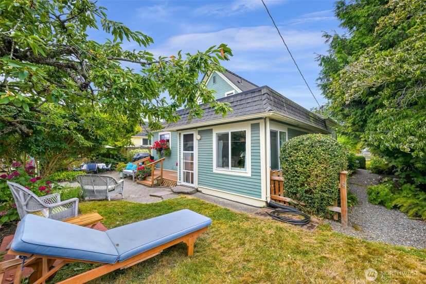 Property photo for 2318 Keesling Street, Bellingham photo 32