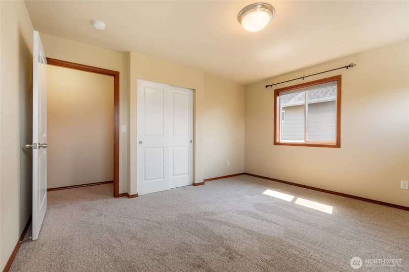 Property photo for 328 Barry Loop, Mount Vernon photo 32