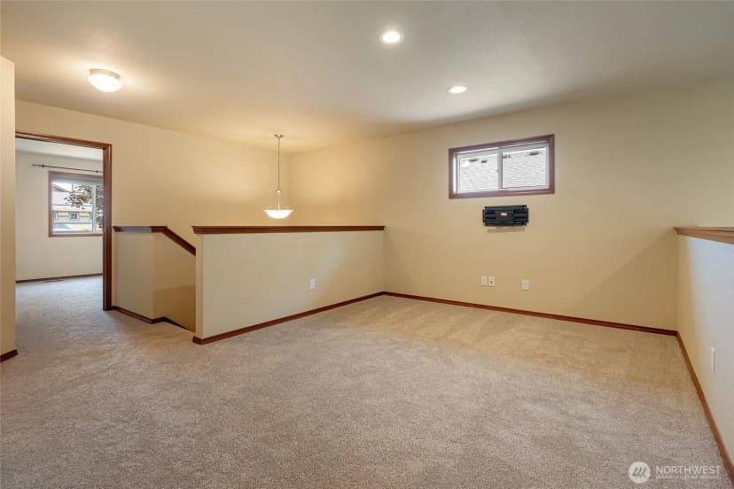 Property photo for 328 Barry Loop, Mount Vernon photo 20