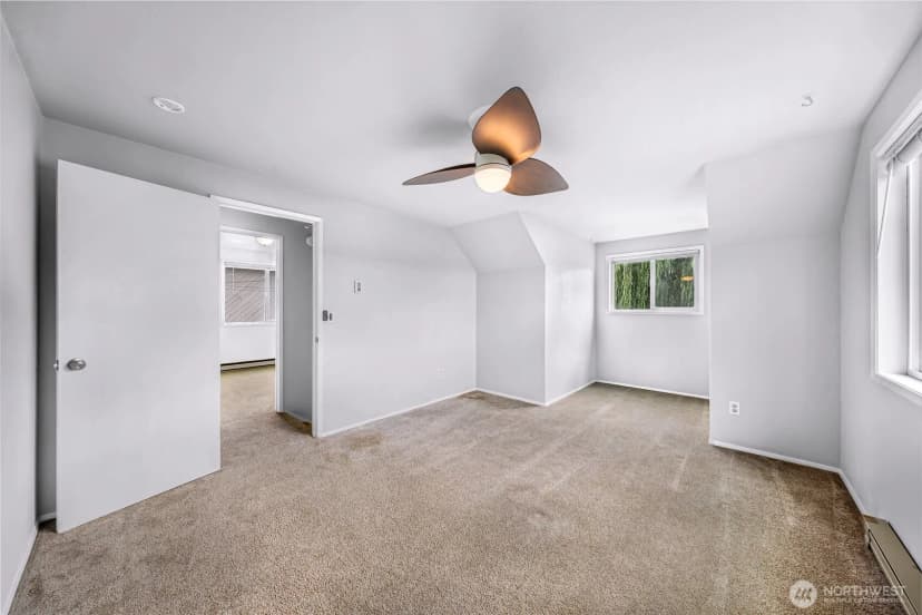 Property photo for 2429 Queen Street, Bellingham photo 23
