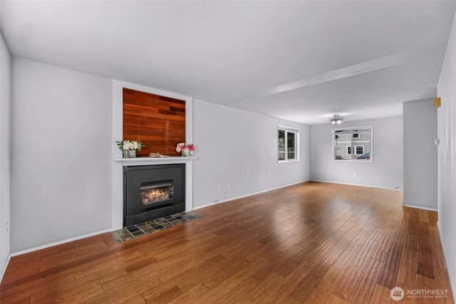 Property photo for 2429 Queen Street, Bellingham photo 5