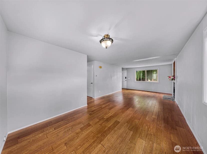 Property photo for 2429 Queen Street, Bellingham photo 10