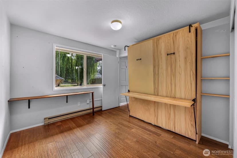 Property photo for 2429 Queen Street, Bellingham photo 16