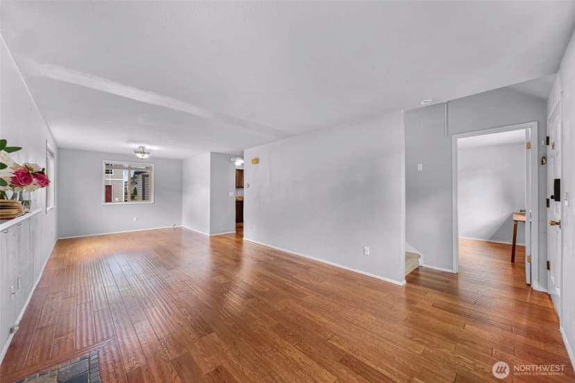 Property photo for 2429 Queen Street, Bellingham photo 7