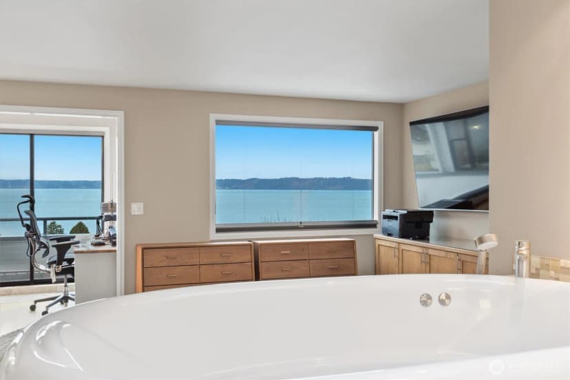 Property photo for 505 S Marine View Way, Federal Way photo 16