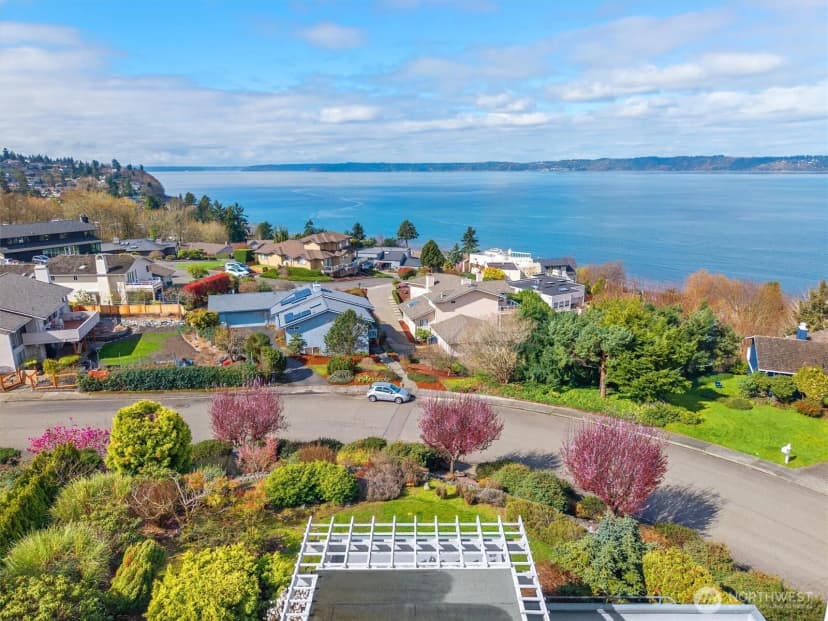 Property photo for 505 S Marine View Way, Federal Way photo 4