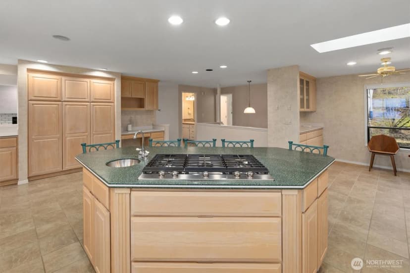 Property photo for 505 S Marine View Way, Federal Way photo 12