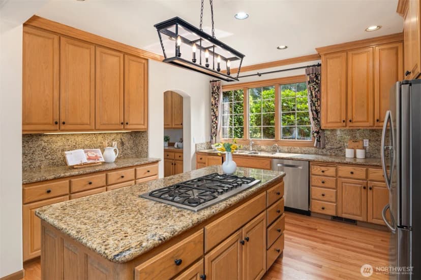 Property photo for 13905 212th Drive Ne, Woodinville photo 10