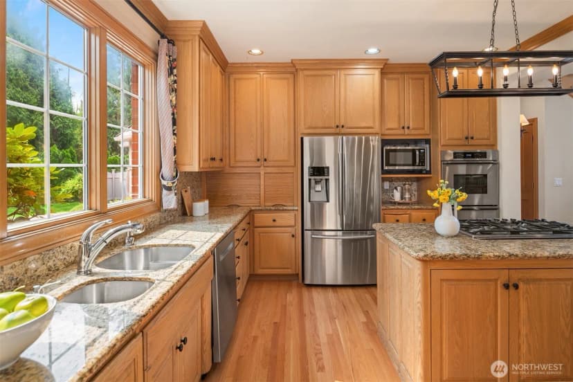 Property photo for 13905 212th Drive Ne, Woodinville photo 11