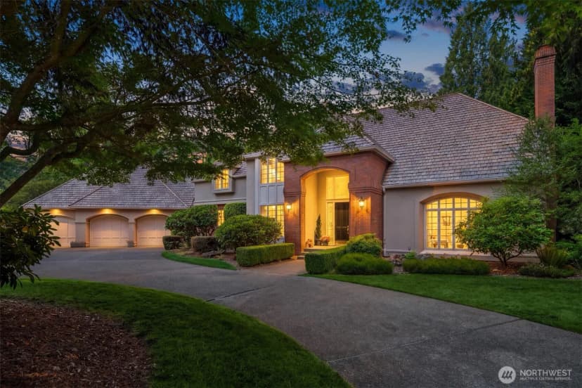 Property photo for 13905 212th Drive Ne, Woodinville photo 3