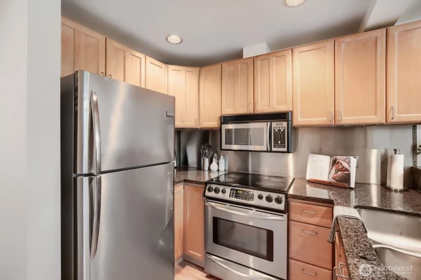 Property photo for 115 W Galer Street #304, Seattle photo 6