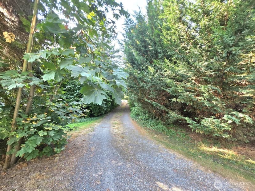 Property photo for 714 Tipsoo Loop S, Rainier photo 22