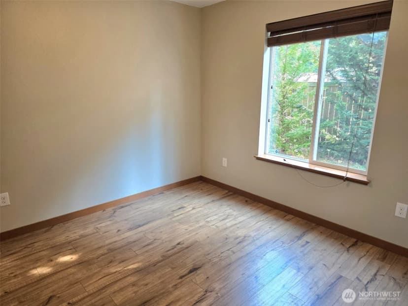 Property photo for 714 Tipsoo Loop S, Rainier photo 17