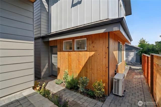 Property photo for 5042 35th Avenue Ne, Seattle