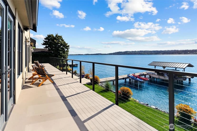 Property photo for 12705 Holmes Point Drive Ne, Kirkland photo 6