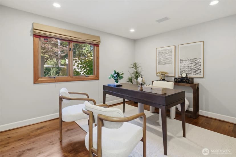 Property photo for 12705 Holmes Point Drive Ne, Kirkland photo 18