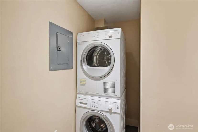 Property photo for 1828 Ne Ravenna Boulevard, Seattle photo 30
