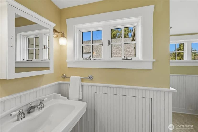 Property photo for 1828 Ne Ravenna Boulevard, Seattle photo 18