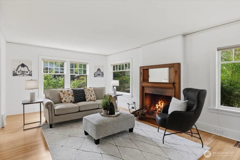 Property photo for 1828 Ne Ravenna Boulevard, Seattle photo 3