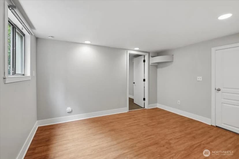 Property photo for 1828 Ne Ravenna Boulevard, Seattle photo 31