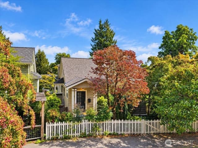 Property photo for 1828 Ne Ravenna Boulevard, Seattle